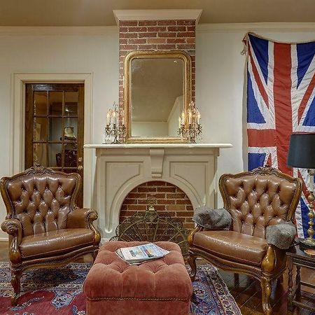 The English Merchant'S Inn Waxahachie Εξωτερικό φωτογραφία