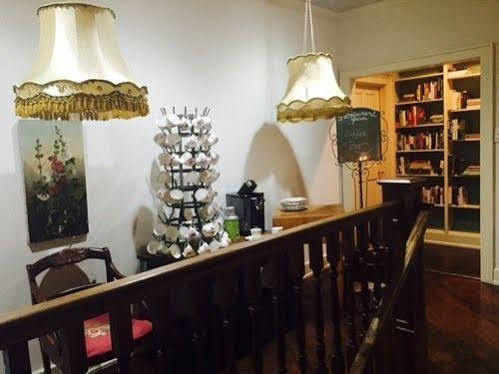 The English Merchant'S Inn Waxahachie Εξωτερικό φωτογραφία